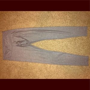 Light Grey Lulu Lemon leggings size 6